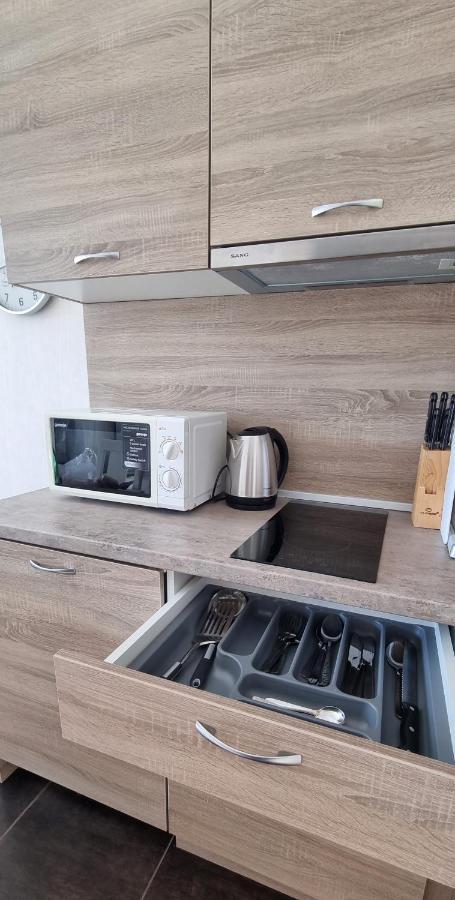 Dolce Vita II Waterfront Sunset Sea View Luxury Apartament سفيتي فلاس المظهر الخارجي الصورة